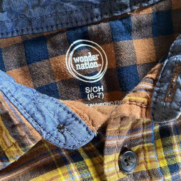 SET OF 2 Boy’s Flannel Shirts - Picture 6 of 7